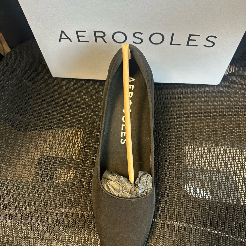 AEROSOLES casta black fabric heels 8.5